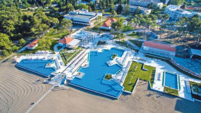 Holiday Village Montenegro par Vol
